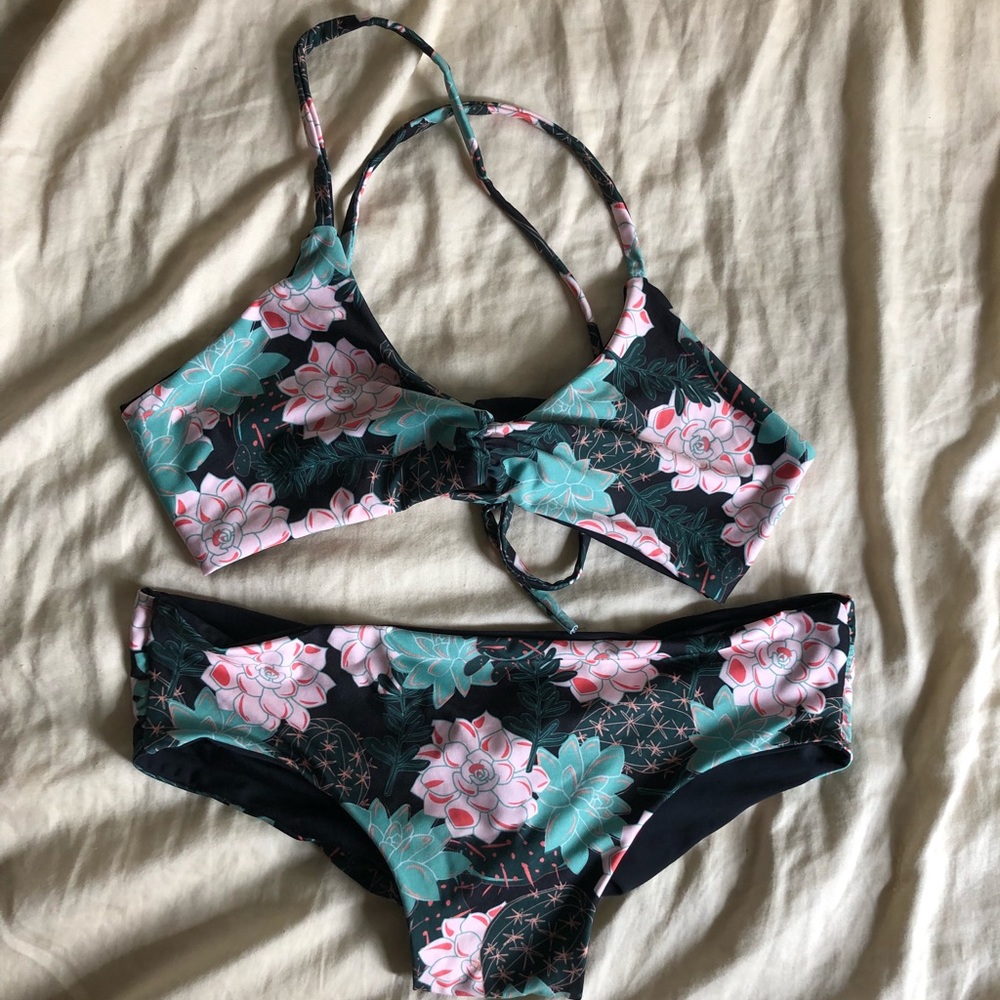 Succulent bikini